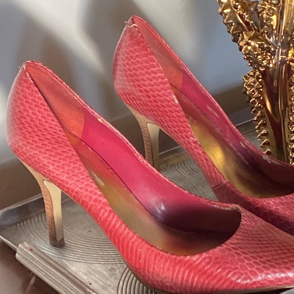 Barbie Pink faux snake skin stiletto pumps - Picture 4 of 13